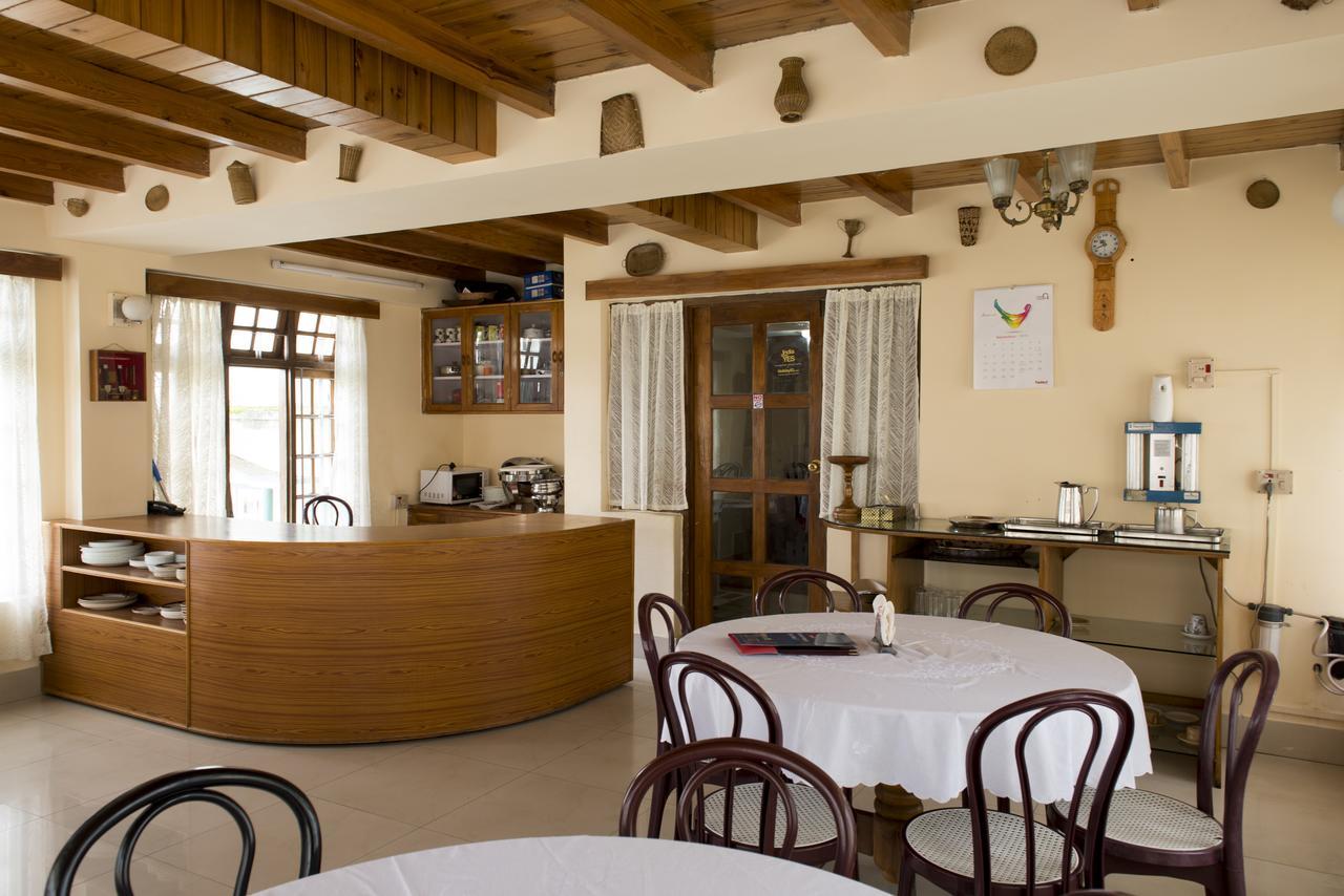 Oyo 2402 Hotel Highwinds Shillong Bagian luar foto