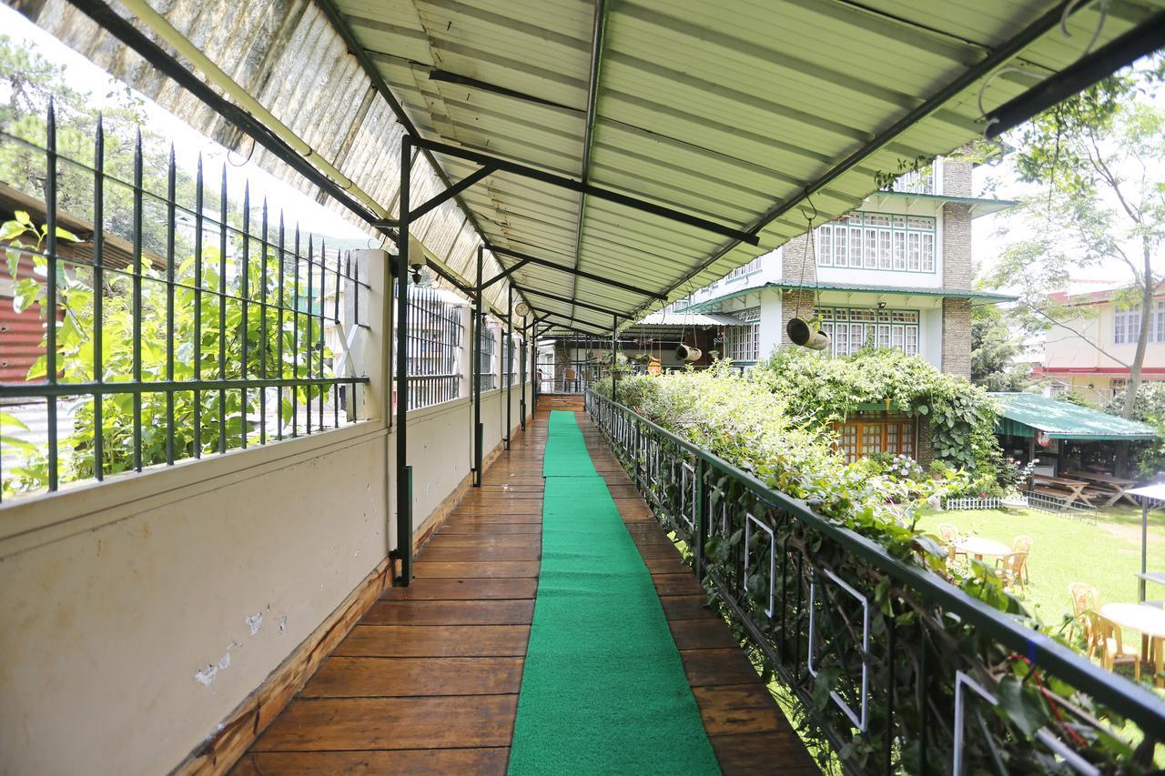 Oyo 2402 Hotel Highwinds Shillong Bagian luar foto