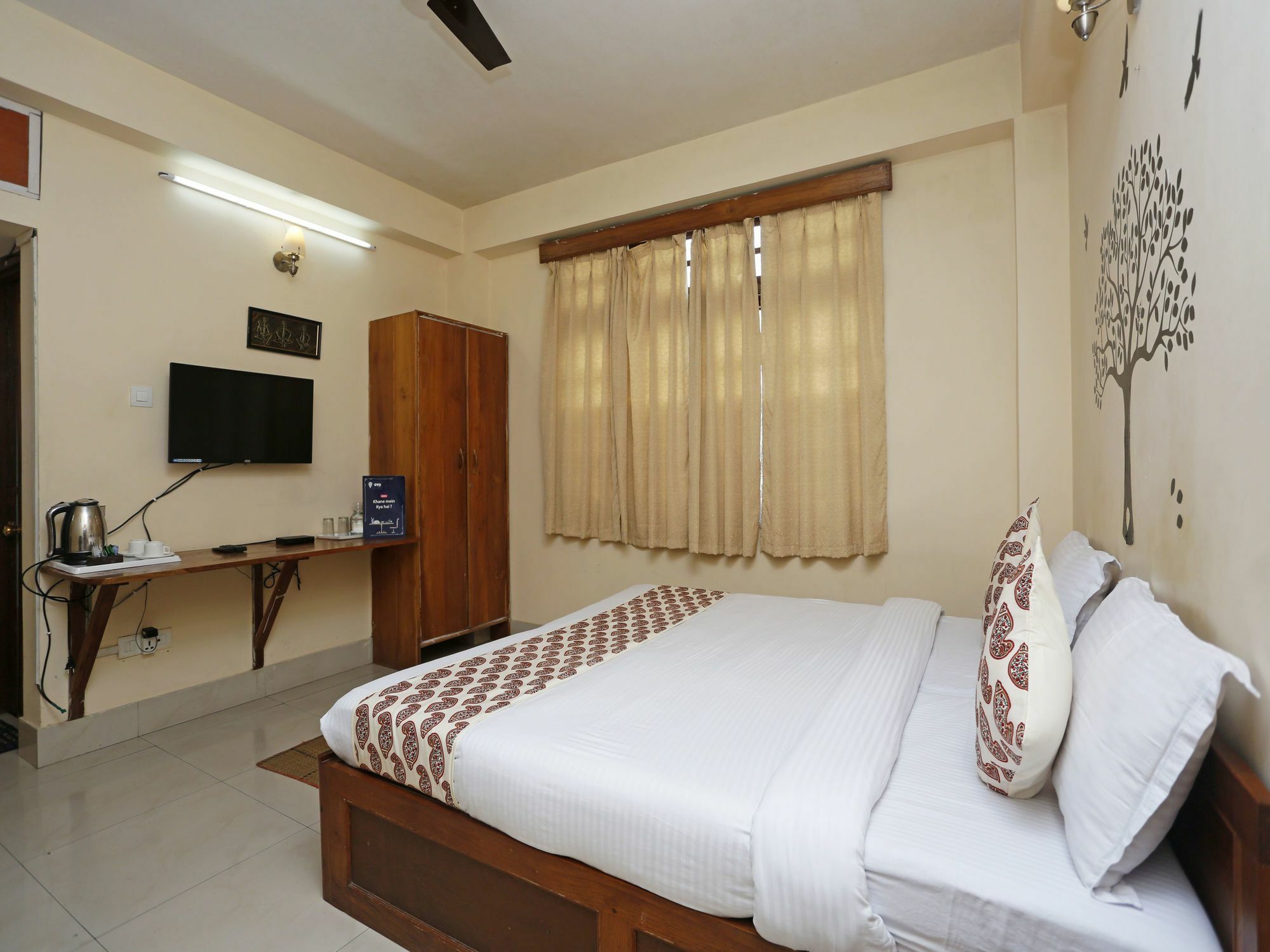 Oyo 2402 Hotel Highwinds Shillong Bagian luar foto